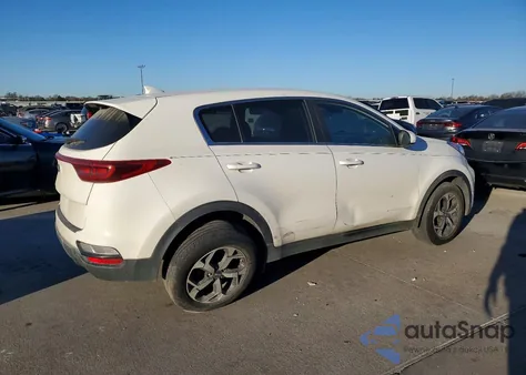 2020 Kia Sportage Lx z USA, uszkodzony, nr VIN KNDPM3AC4L7651592